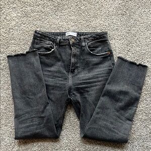Zara Straight Leg Black Denim Jeans Size 6 or 28